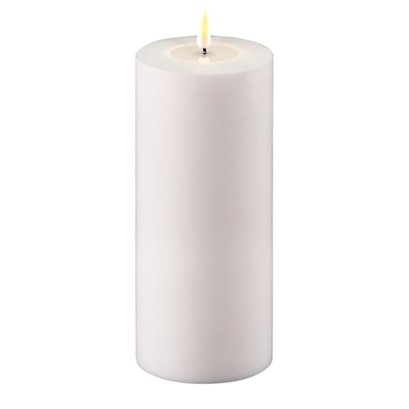 WHITE OUTDOOR LED CANDLE 4X8