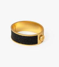 Gianna Stingray Hinge Cuff
