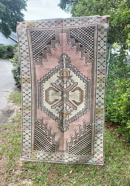 Vintage Turkish Rug 7